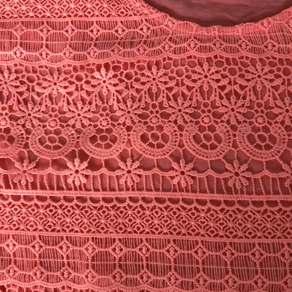 Beautiful Crochet Top! - Picture 3 of 4